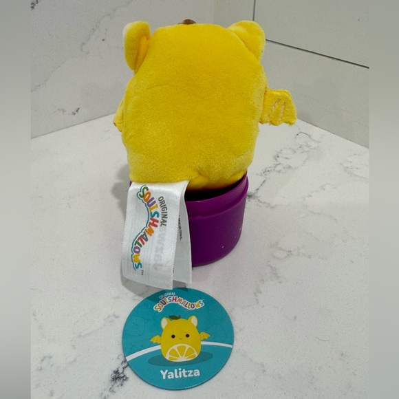 Yalitza the Lemon Bat Squishmallows Micromallow Crossover Squad 2.5” - Picture 3 of 3